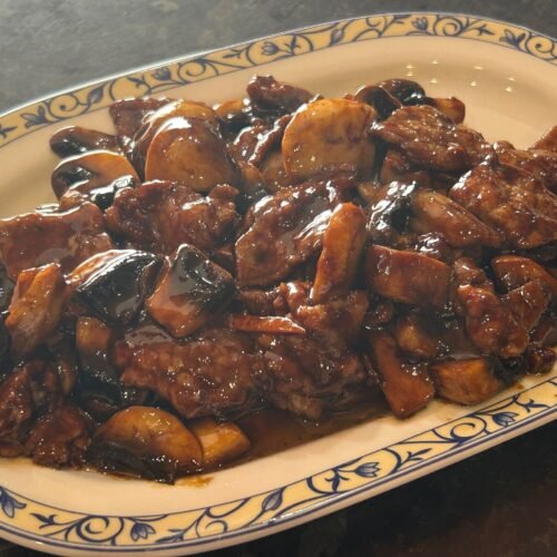 052.Ternera con champiñones