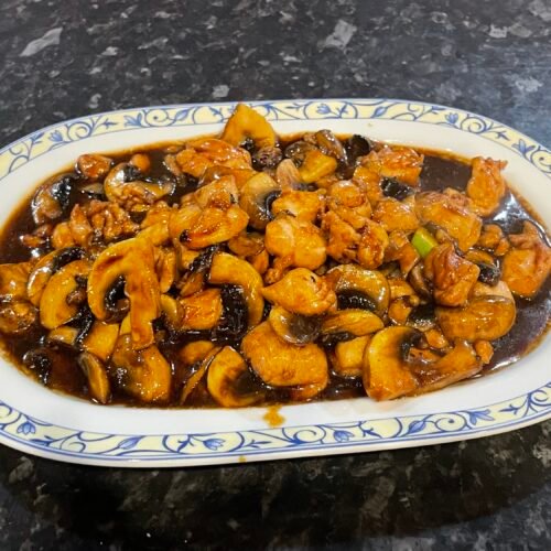 088.Pollo con champiñones