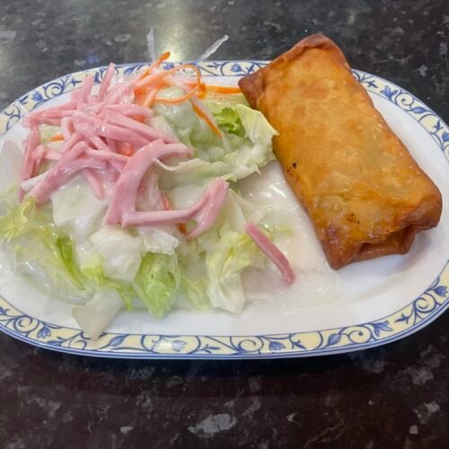 011.Ensalada china con rollito primavera