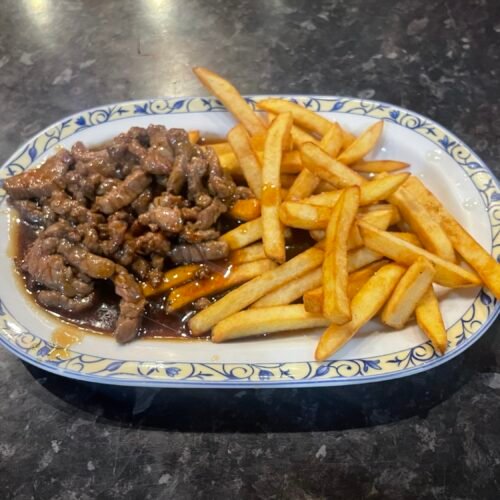 057.Ternera con patatas fritas